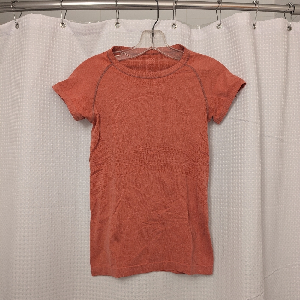 Lululemon Swiftly Tech T-shirt